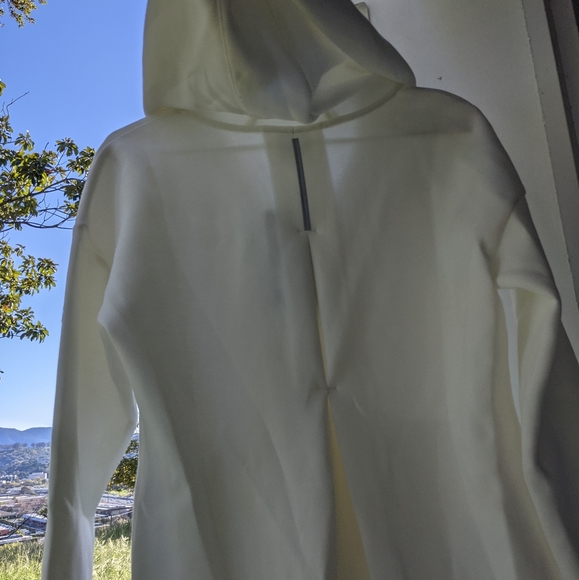 Cool NWT New Balance Athleisure Hooded Jacket - Picture 5 of 12